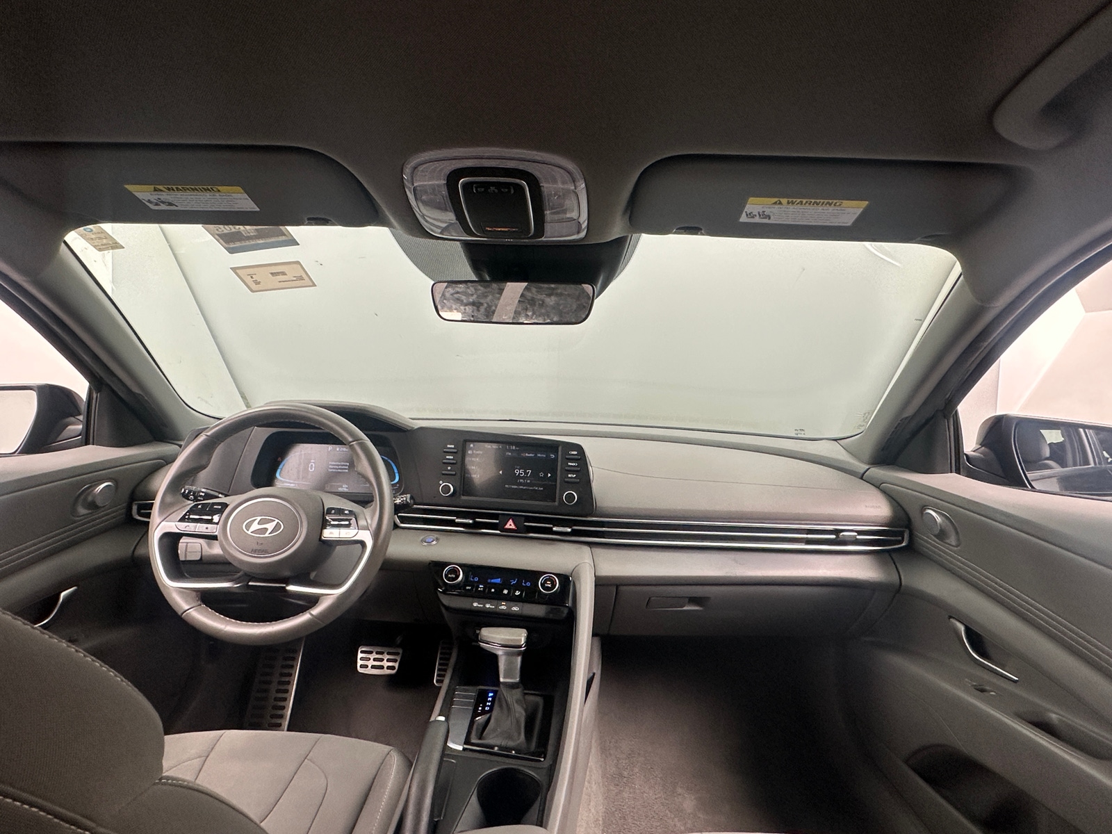 Thumbnail: 2025 Hyundai Elantra - 3