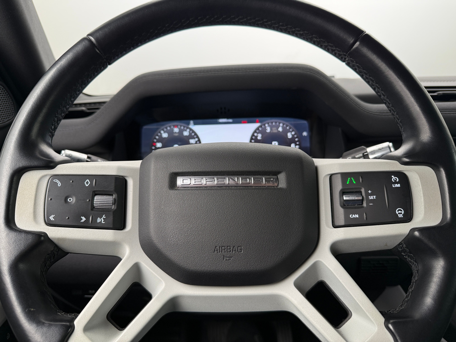 Thumbnail: 2021 Land Rover Defender - 4