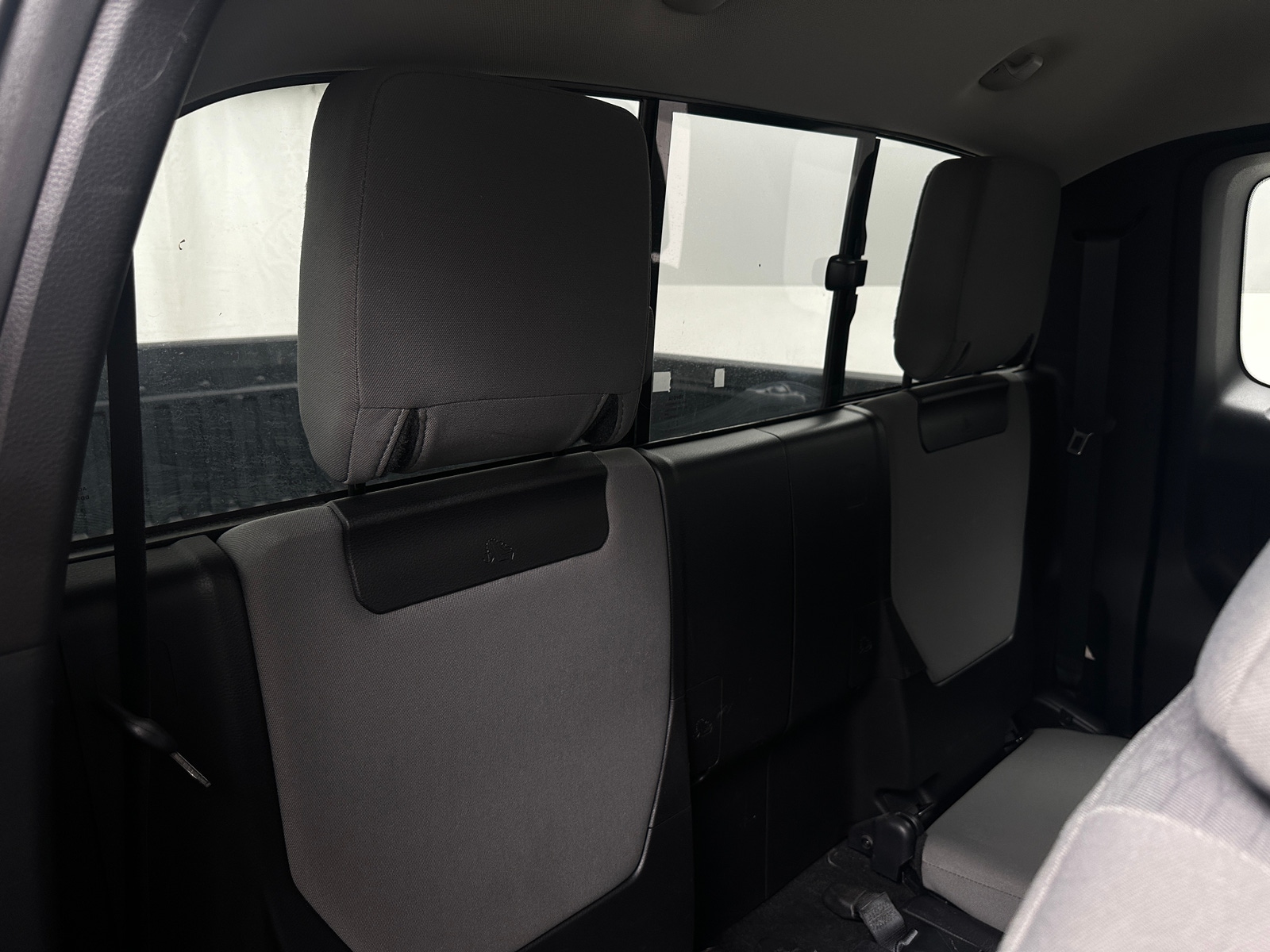 Thumbnail: 2017 Toyota Tacoma - 6