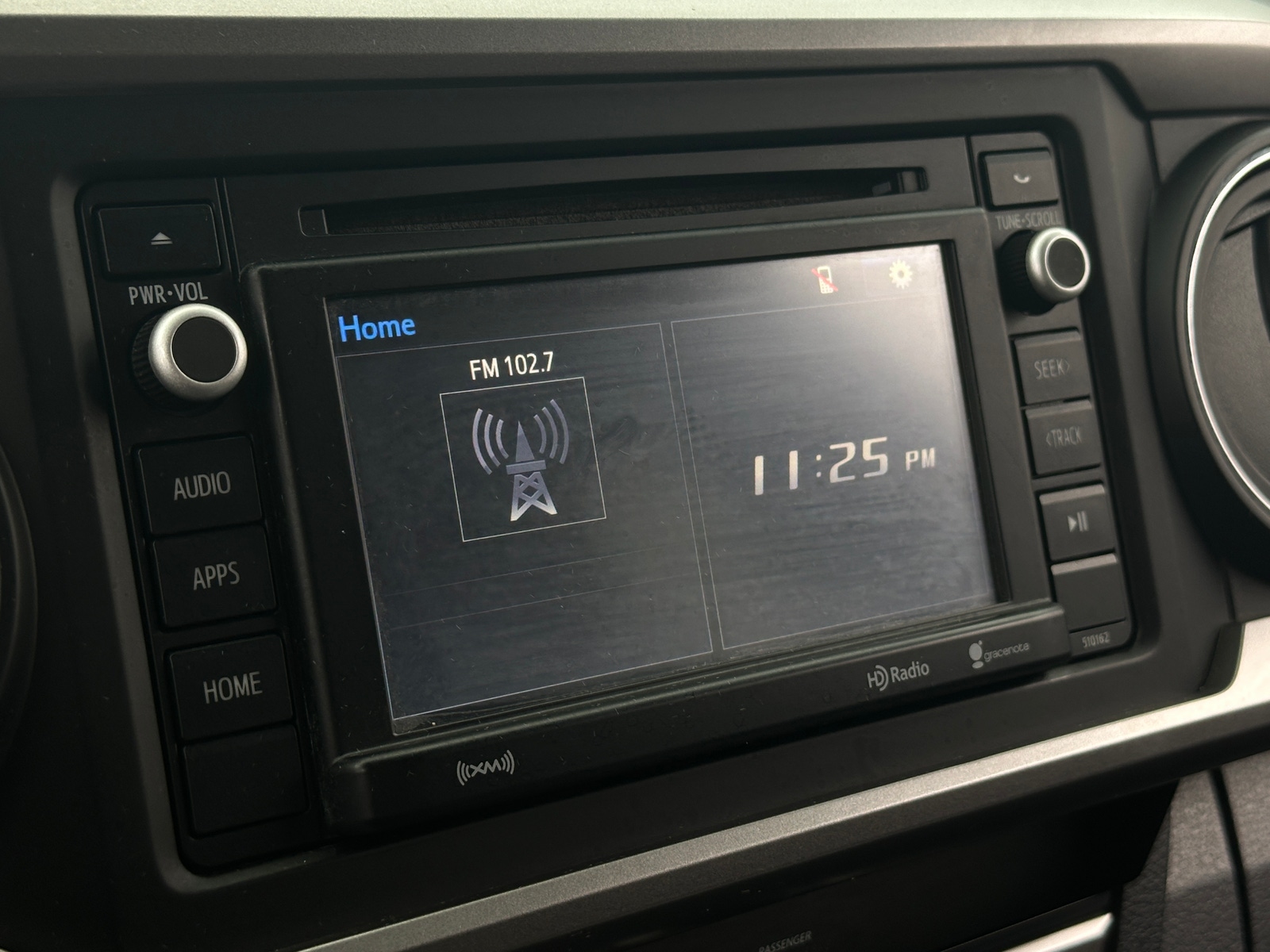 Thumbnail: 2017 Toyota Tacoma - 4