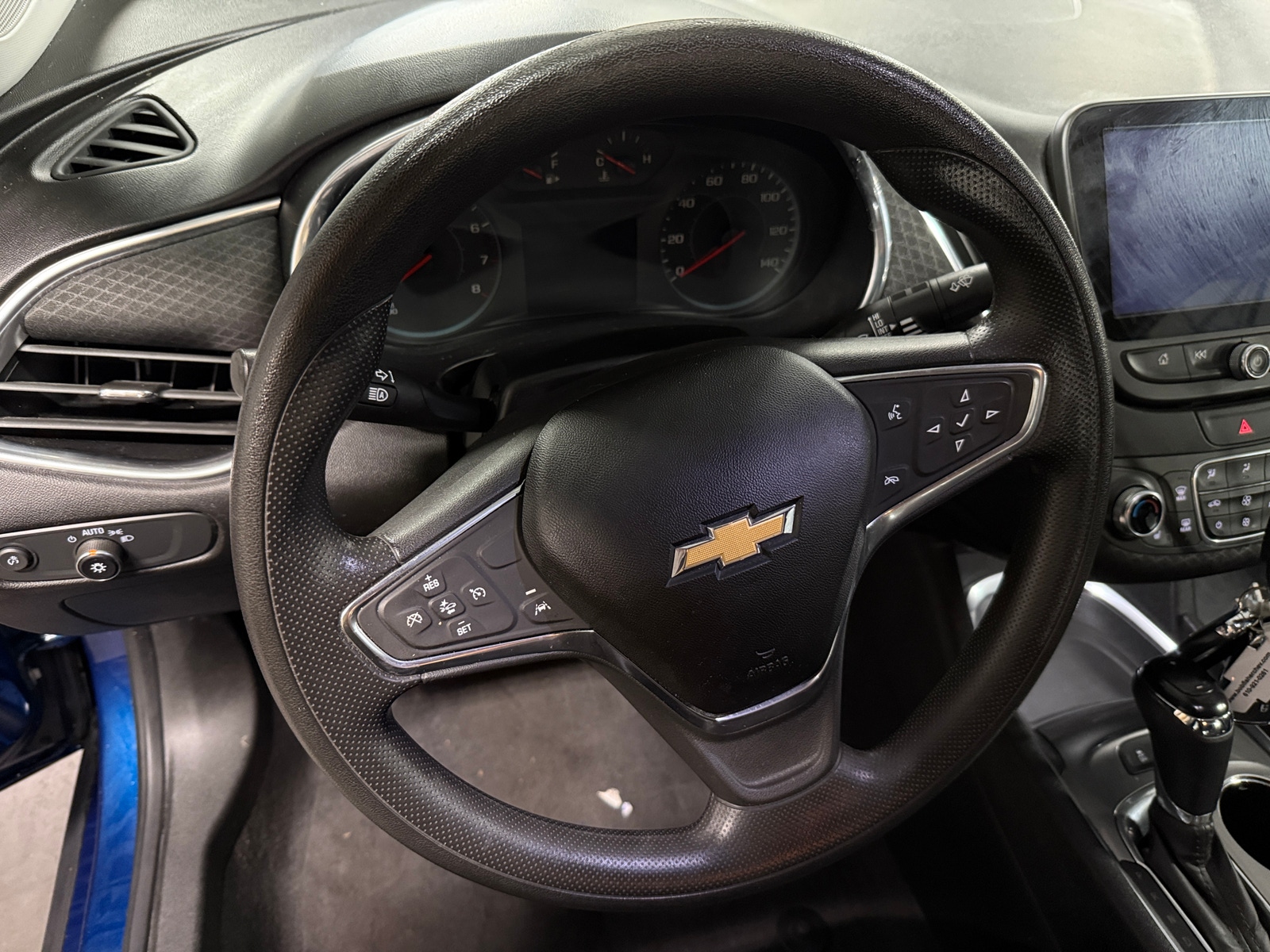 Thumbnail: 2019 Chevrolet Malibu - 5