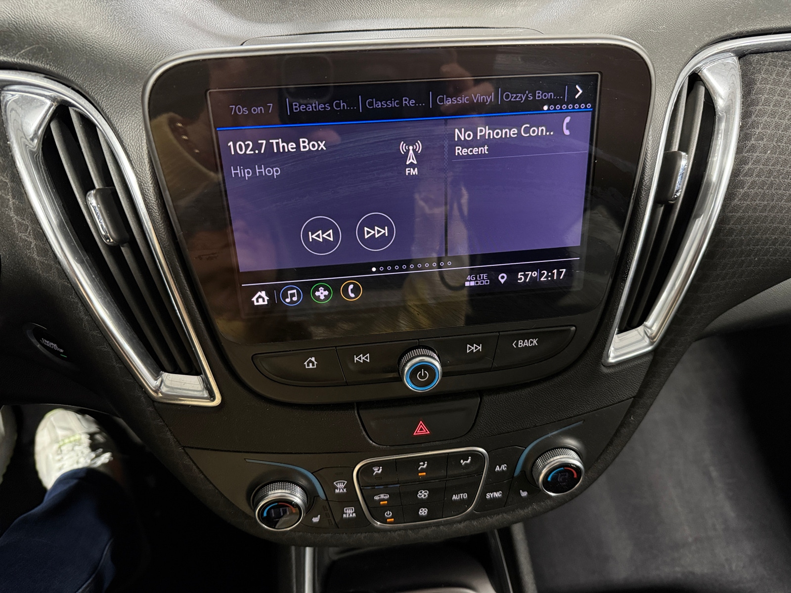 Thumbnail: 2019 Chevrolet Malibu - 4