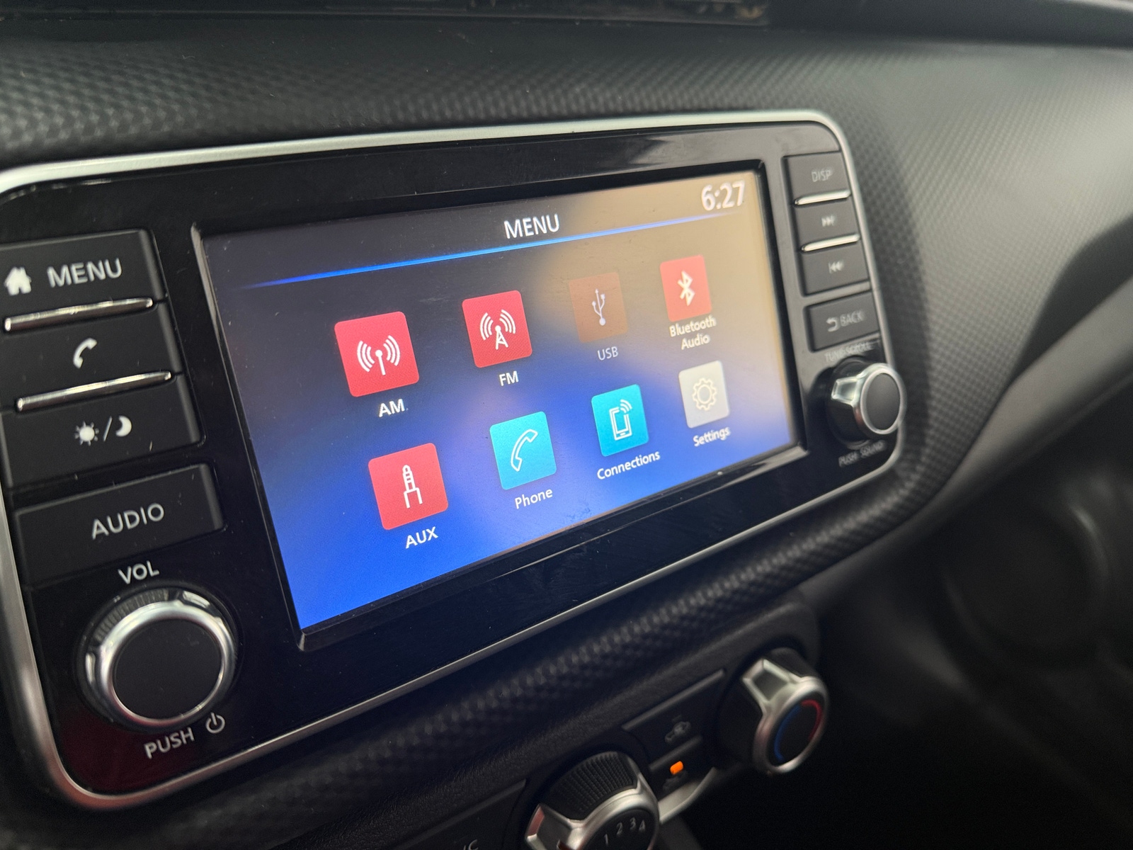 Thumbnail: 2021 Nissan Kicks - 4