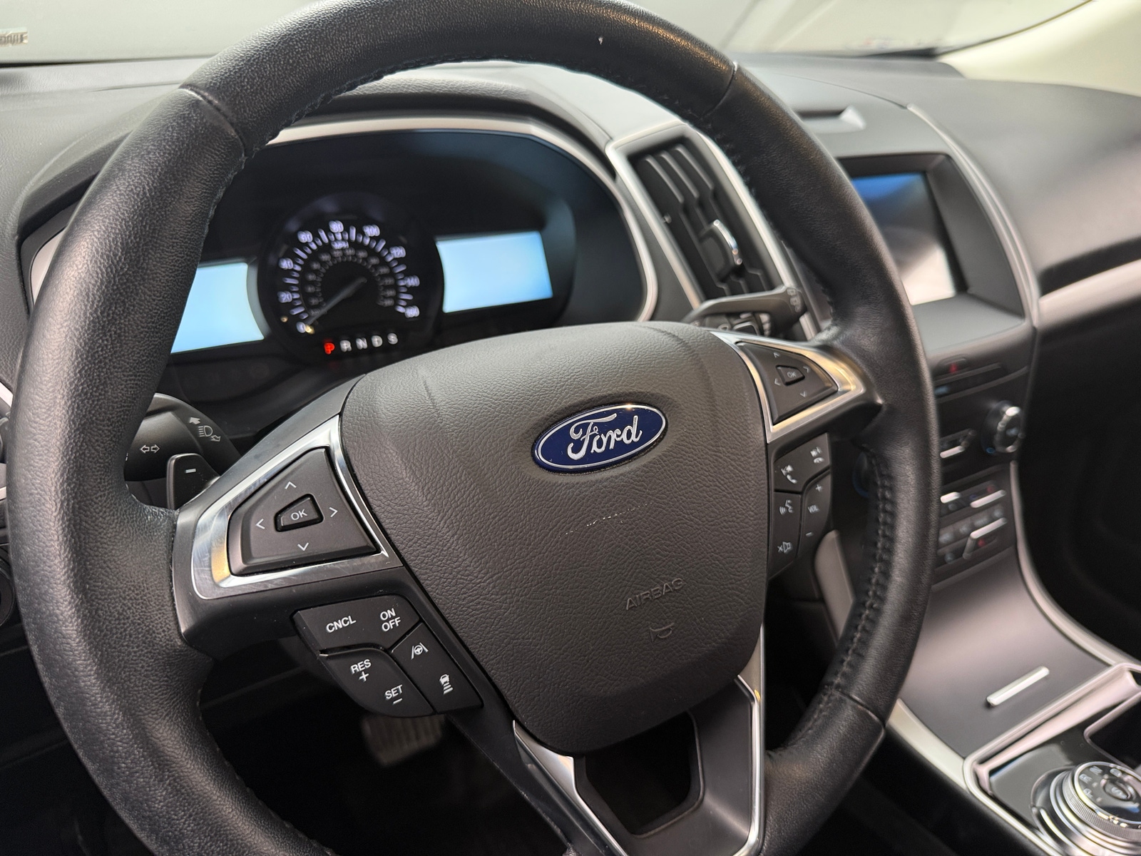 Thumbnail: 2019 Ford Edge - 5