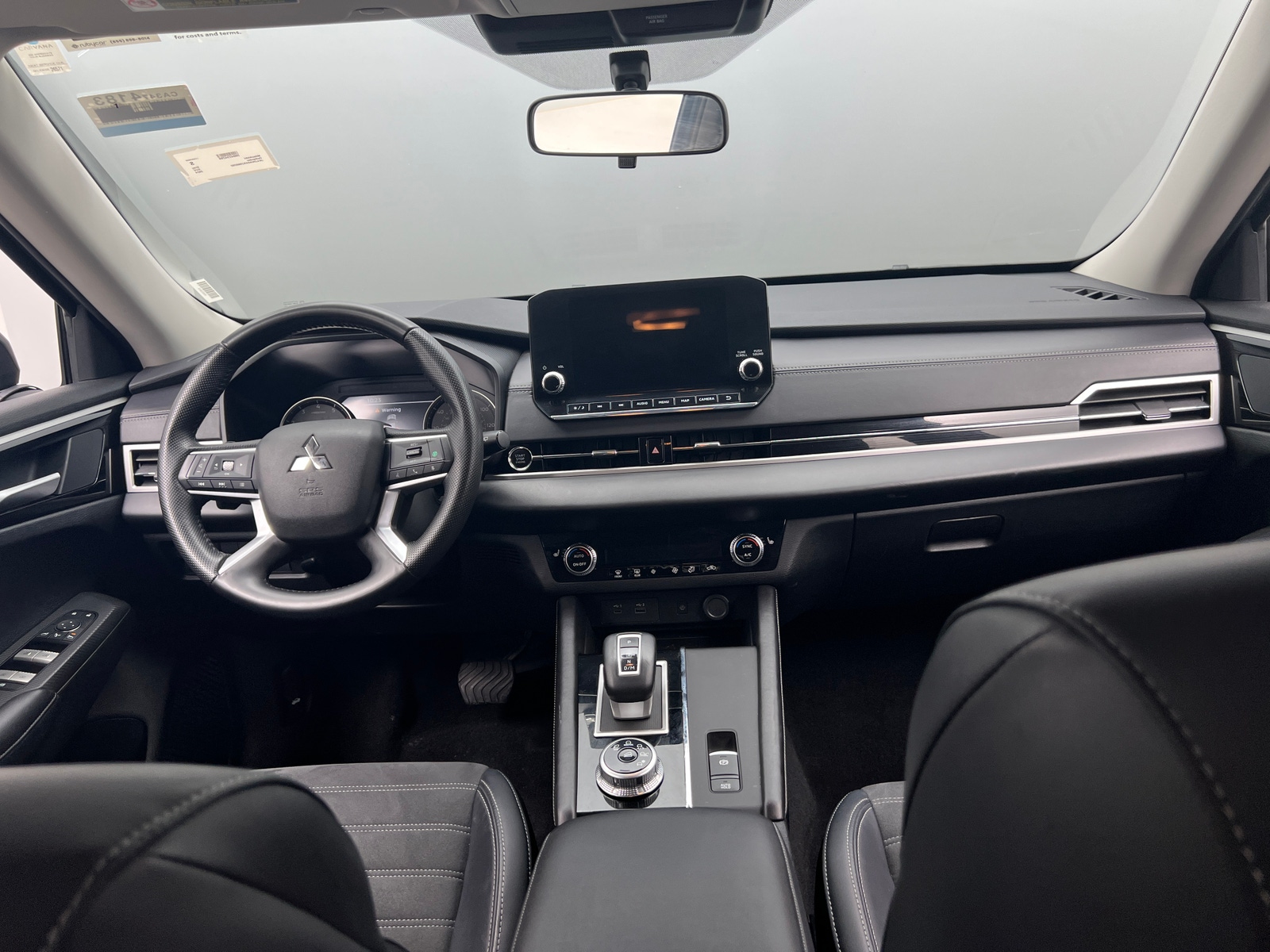 Thumbnail: 2024 Mitsubishi Outlander - 2