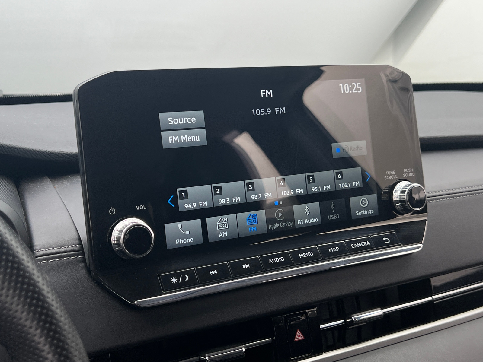 Thumbnail: 2024 Mitsubishi Outlander - 3