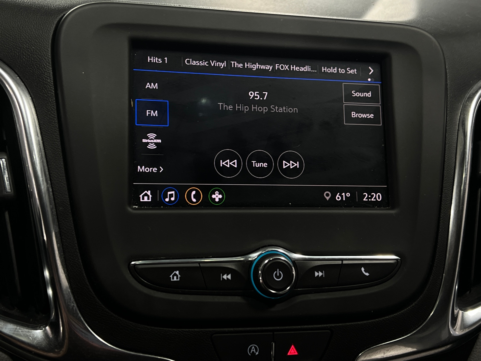 Thumbnail: 2024 Chevrolet Equinox - 4