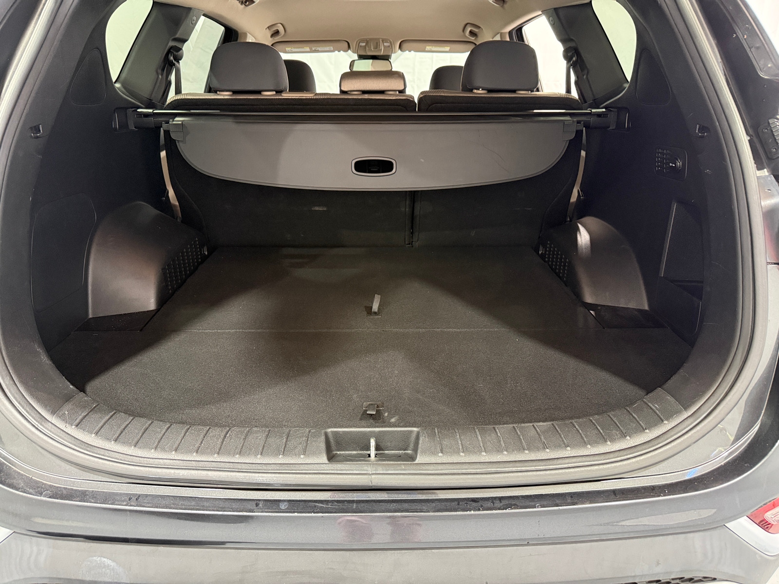 Thumbnail: 2020 Hyundai Santa Fe - 7