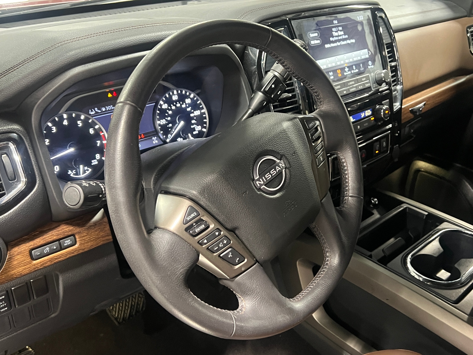 Thumbnail: 2023 Nissan Titan - 4