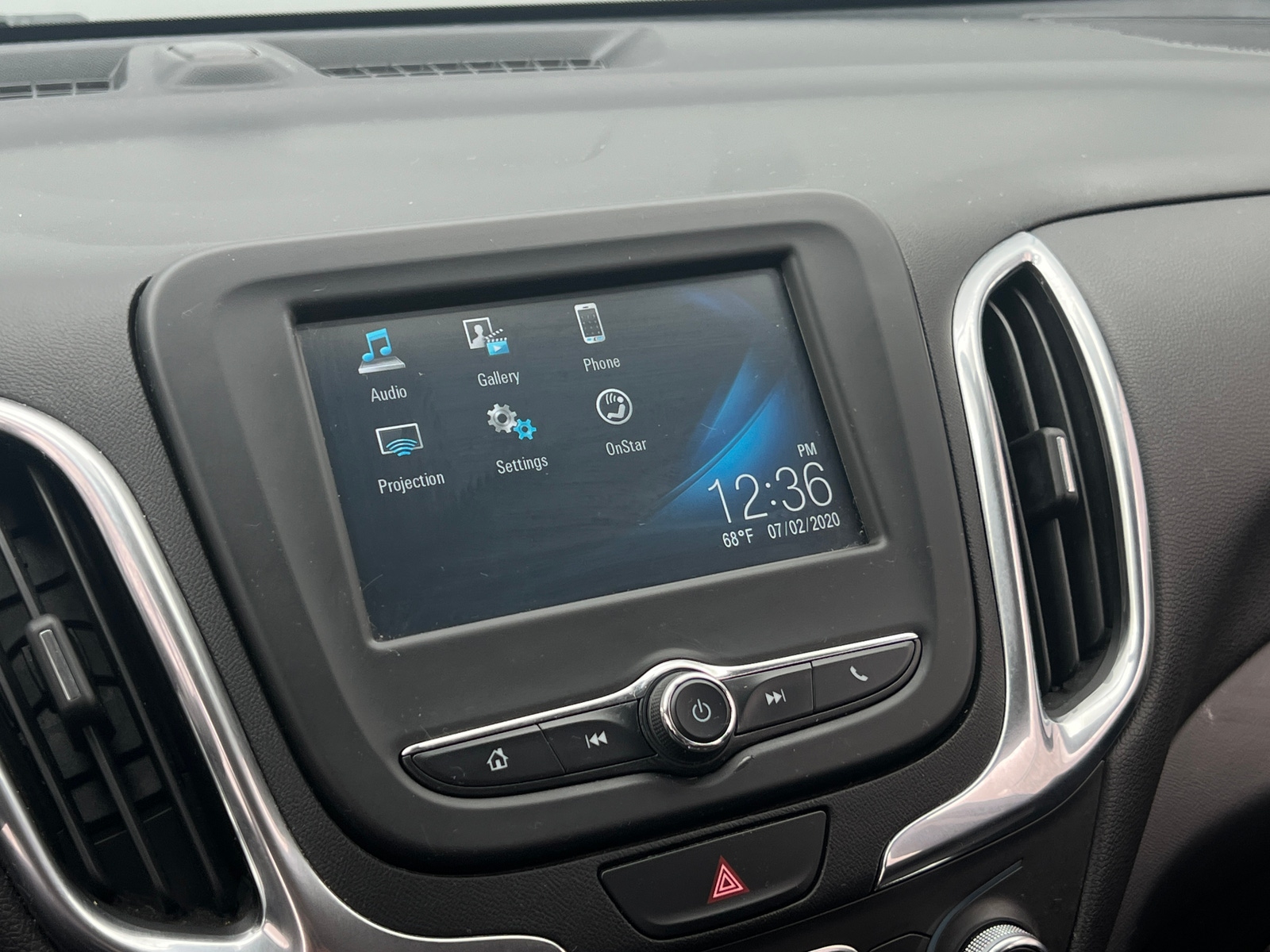 Thumbnail: 2018 Chevrolet Equinox - 4