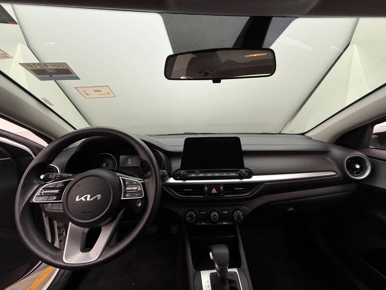 Thumbnail: 2024 Kia Forte - 3