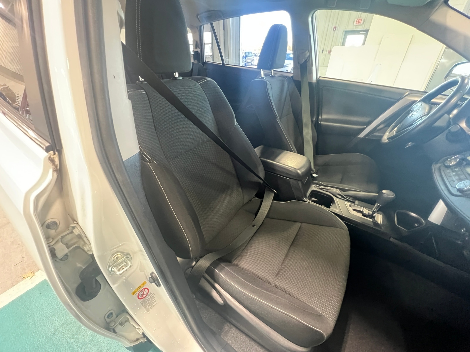 Thumbnail: 2018 Toyota RAV4 - 2