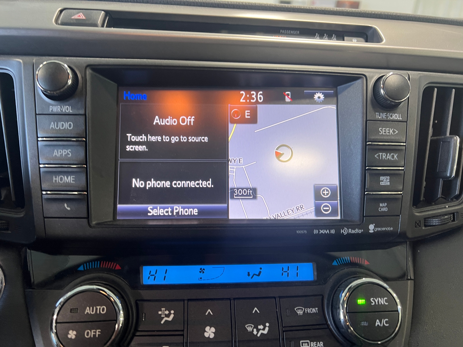 Thumbnail: 2018 Toyota RAV4 - 4