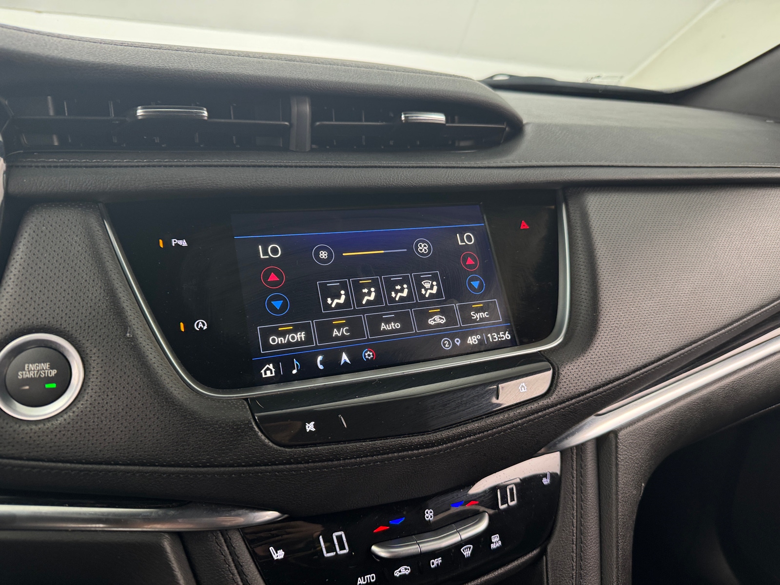 Thumbnail: 2025 Cadillac XT5 - 3