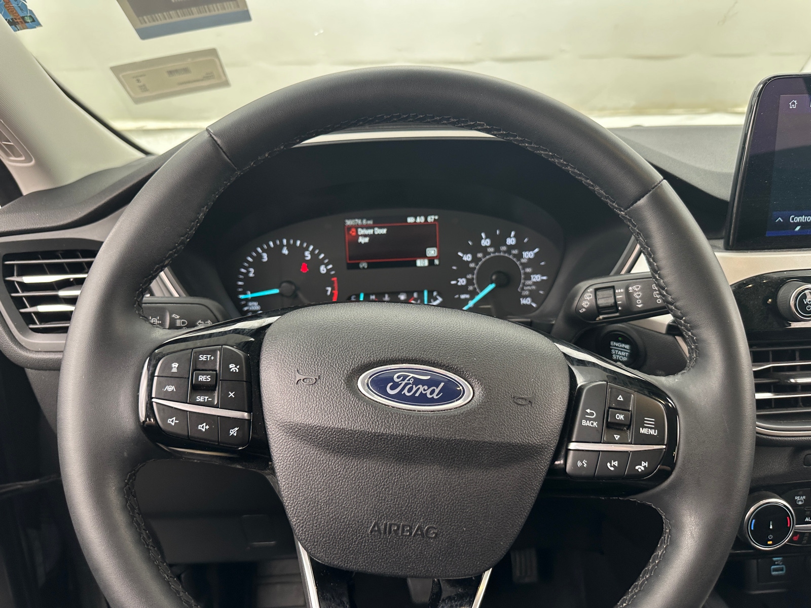 Thumbnail: 2022 Ford Escape - 4