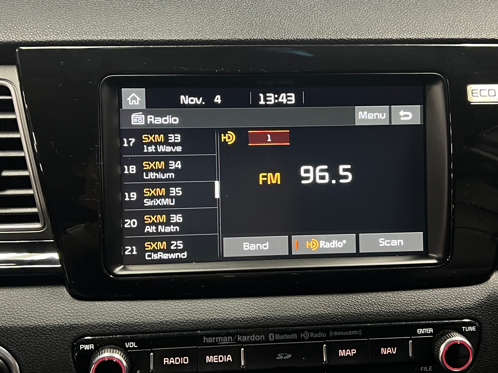 Thumbnail: 2019 Kia Niro - 3