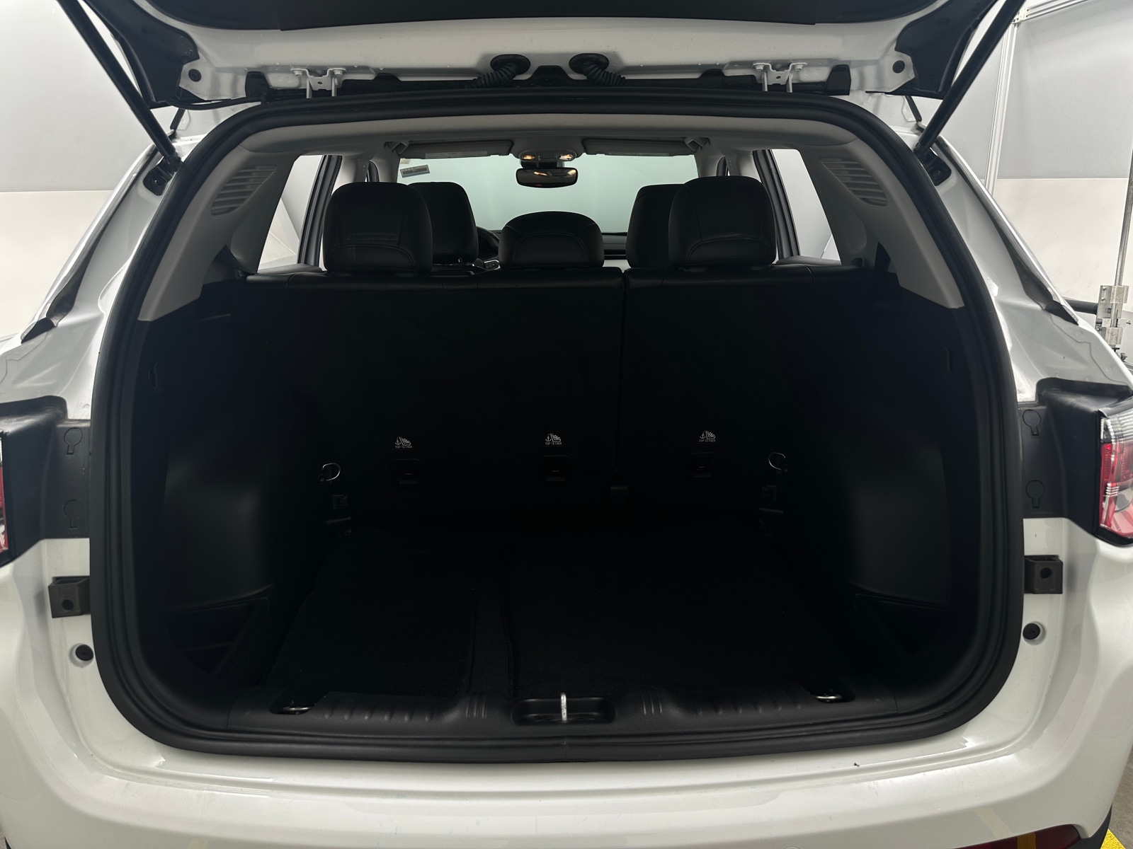 Thumbnail: 2022 Jeep Compass - 6