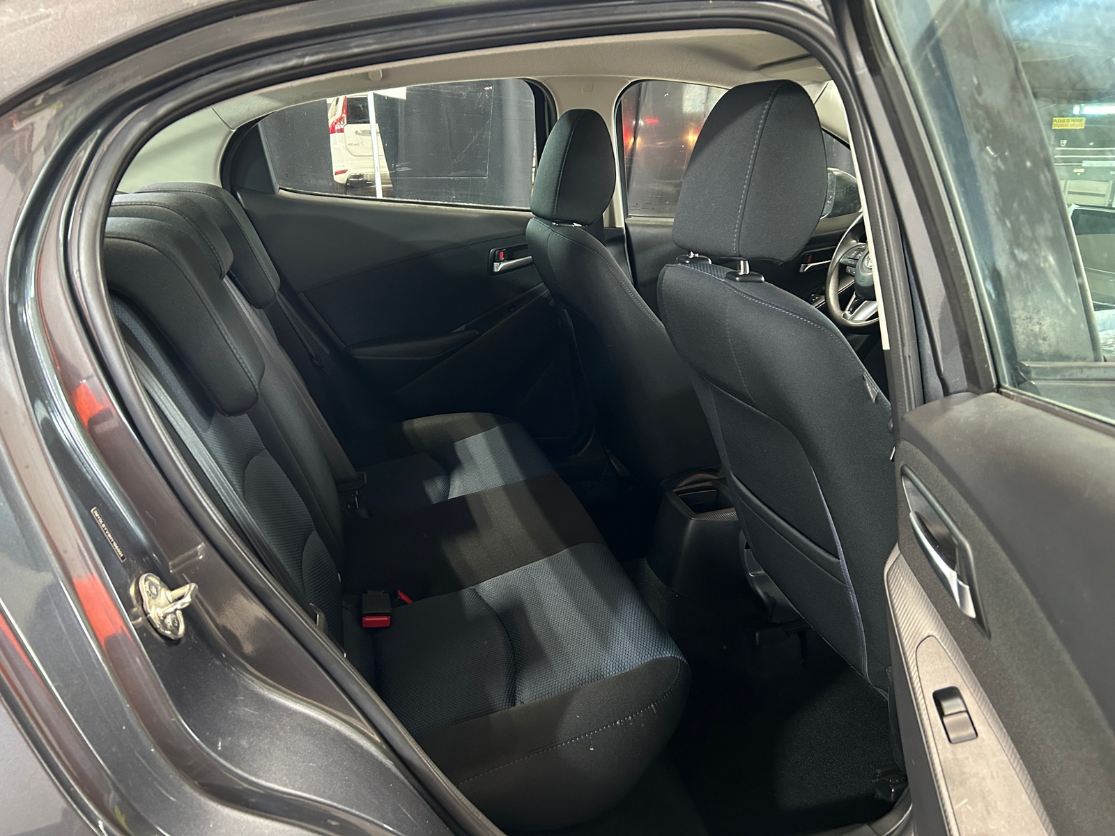 Thumbnail: 2017 Toyota Yaris iA - 6