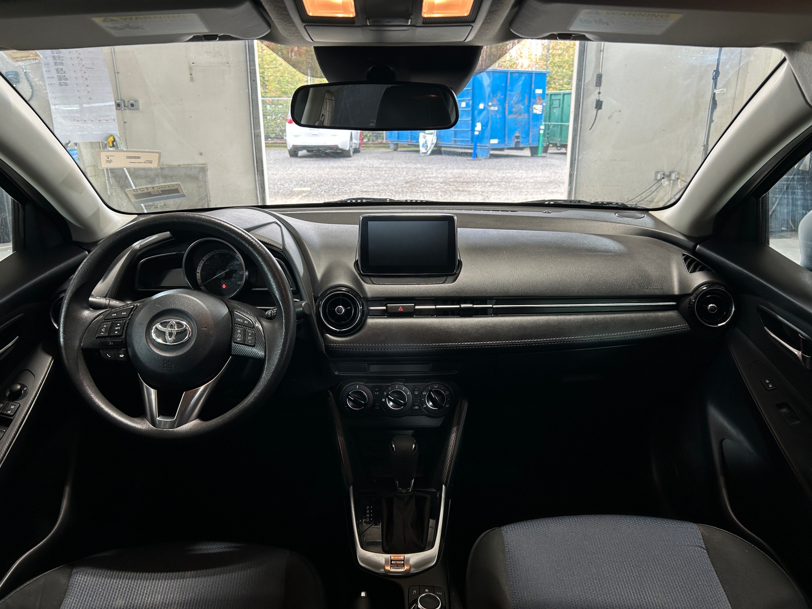 Thumbnail: 2017 Toyota Yaris iA - 3