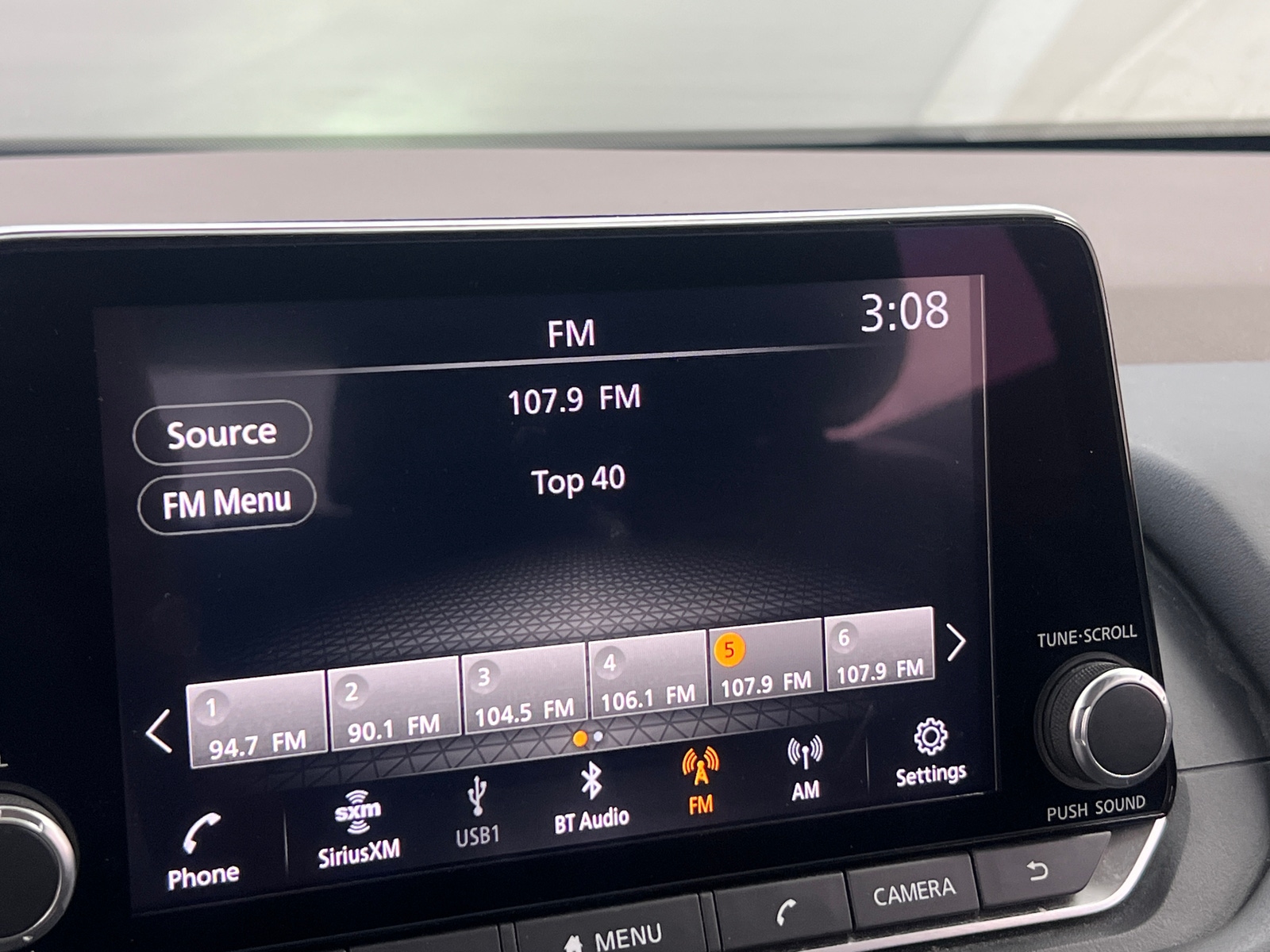 Thumbnail: 2022 Nissan Rogue - 3