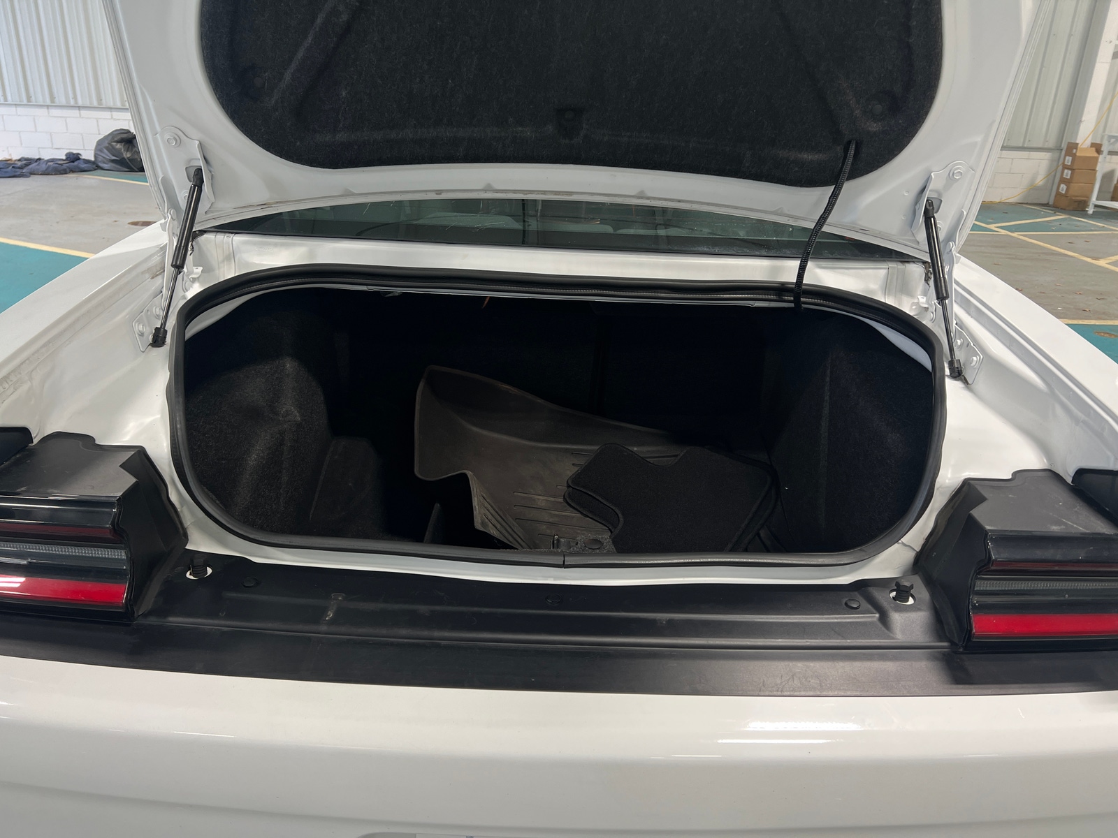 Thumbnail: 2022 Dodge Challenger - 5