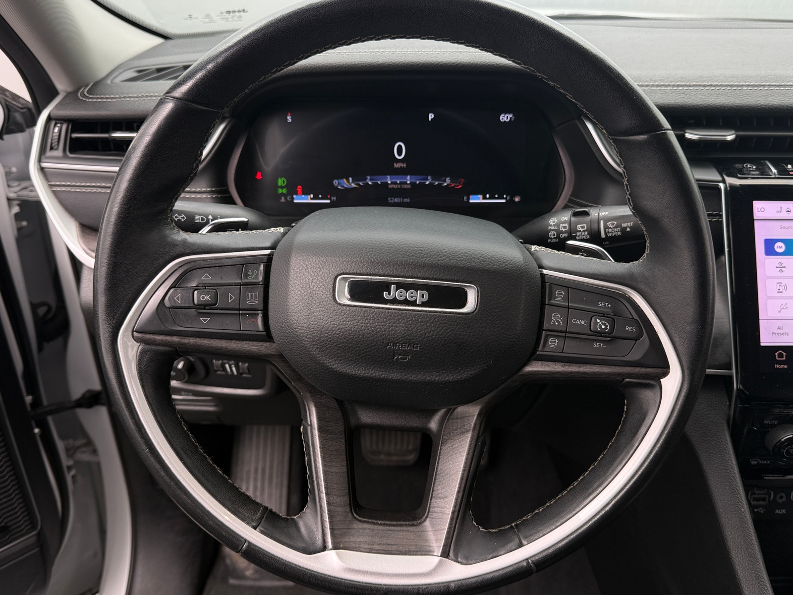 Thumbnail: 2022 Jeep Grand Cherokee L - 4