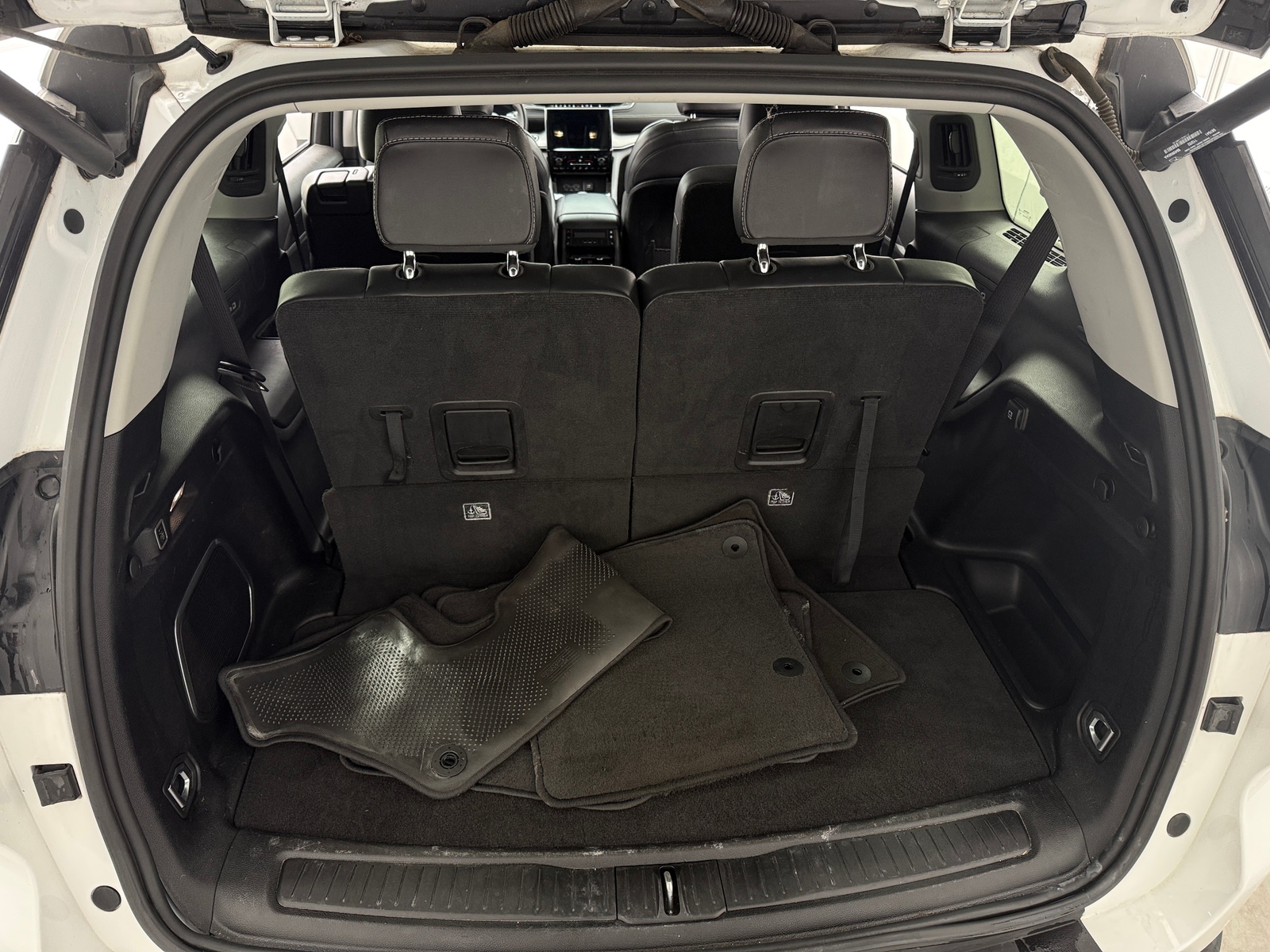 Thumbnail: 2022 Jeep Grand Cherokee L - 6