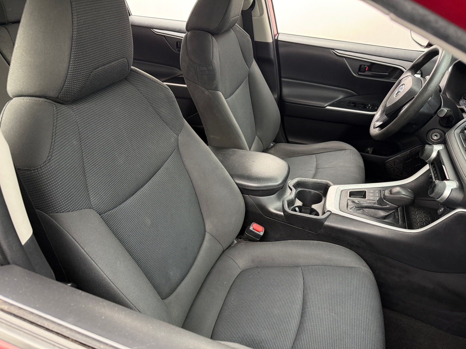 Thumbnail: 2020 Toyota RAV4 - 2