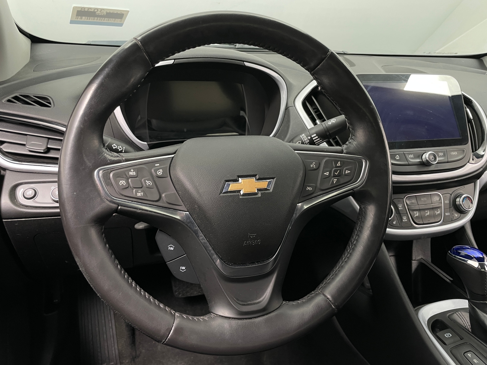 Thumbnail: 2019 Chevrolet Volt - 5