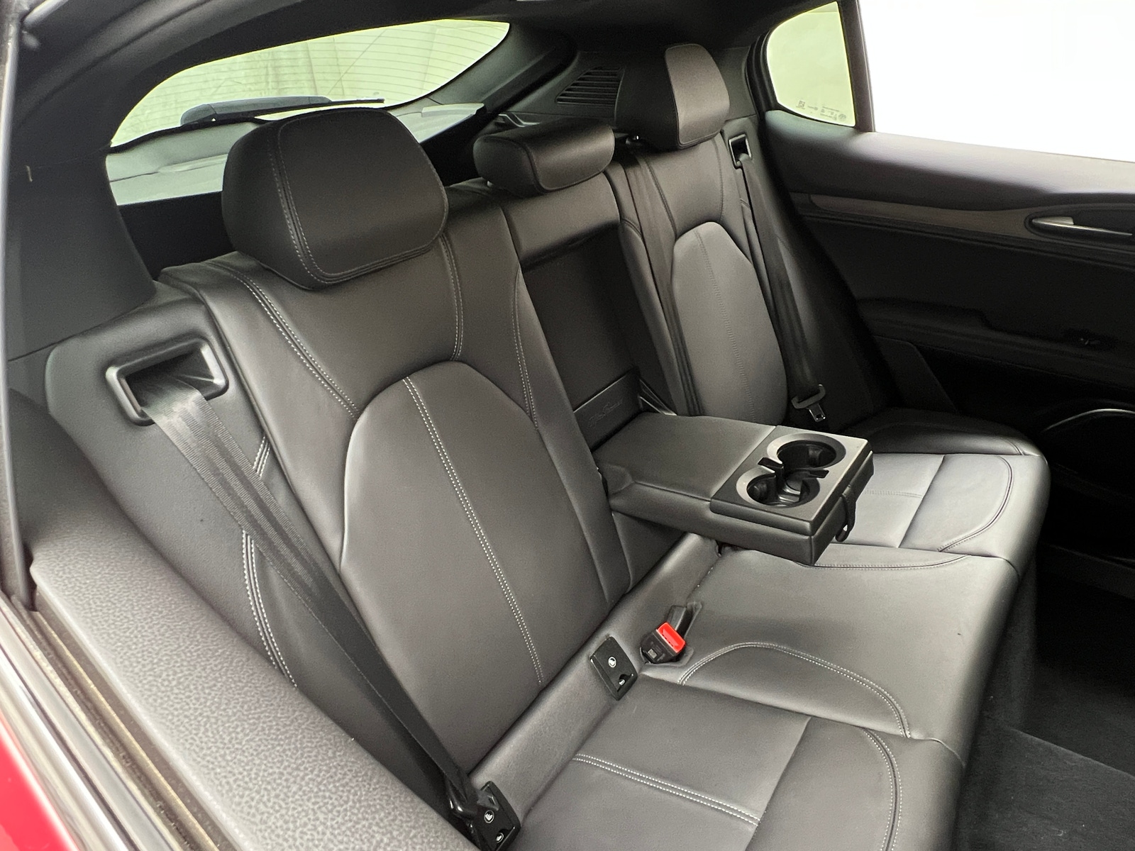 Thumbnail: 2023 Alfa Romeo Stelvio - 5