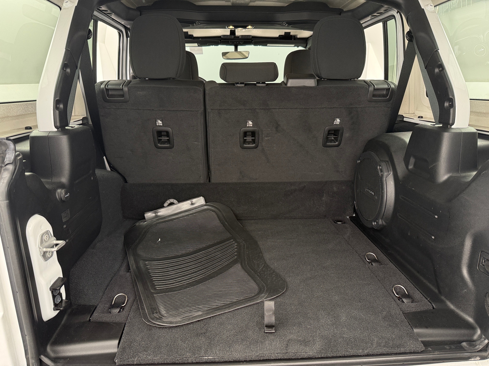 Thumbnail: 2022 Jeep Wrangler - 7