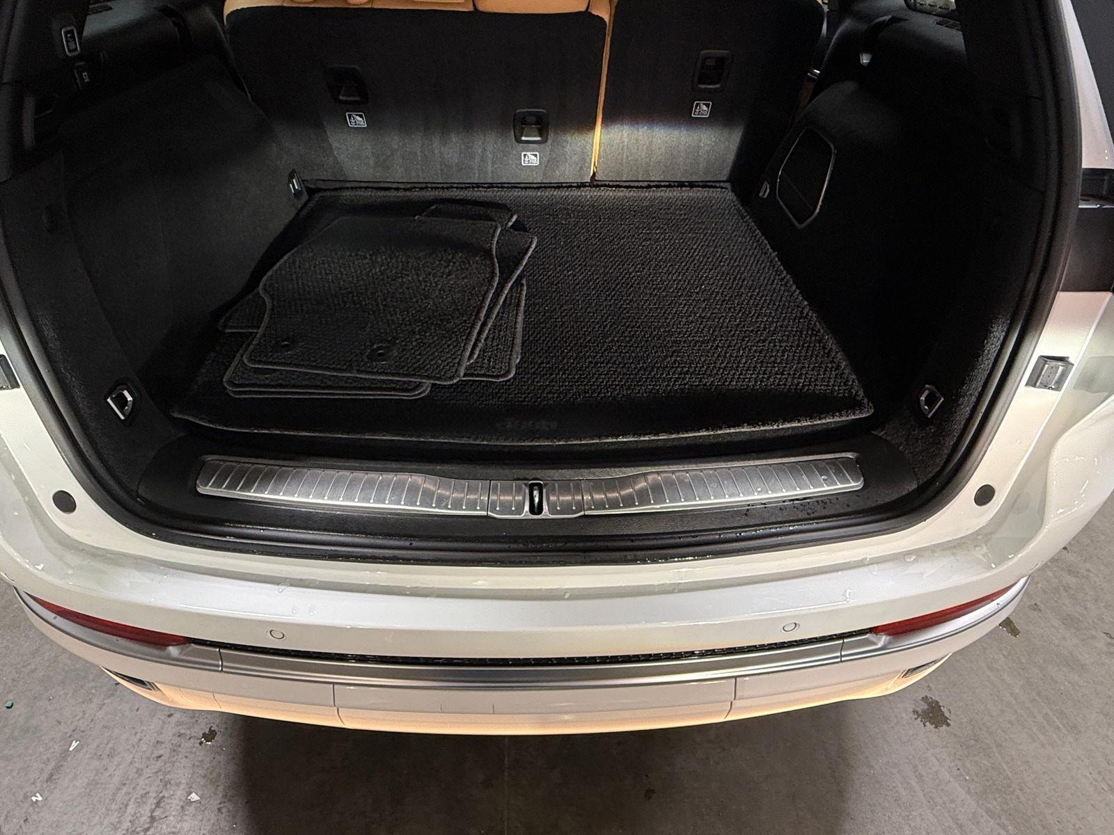 Thumbnail: 2022 Jeep Grand Cherokee - 6