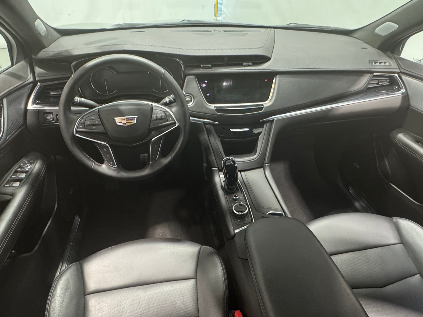 Thumbnail: 2025 Cadillac XT5 - 2