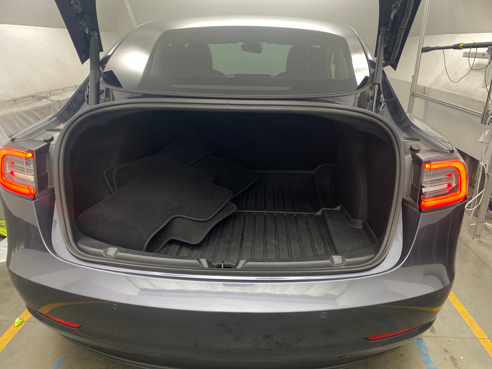 Thumbnail: 2022 Tesla Model 3 - 6