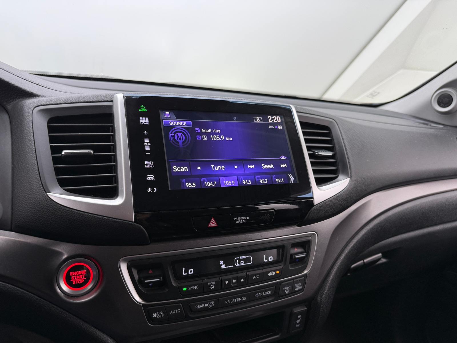 Thumbnail: 2016 Honda Pilot - 3