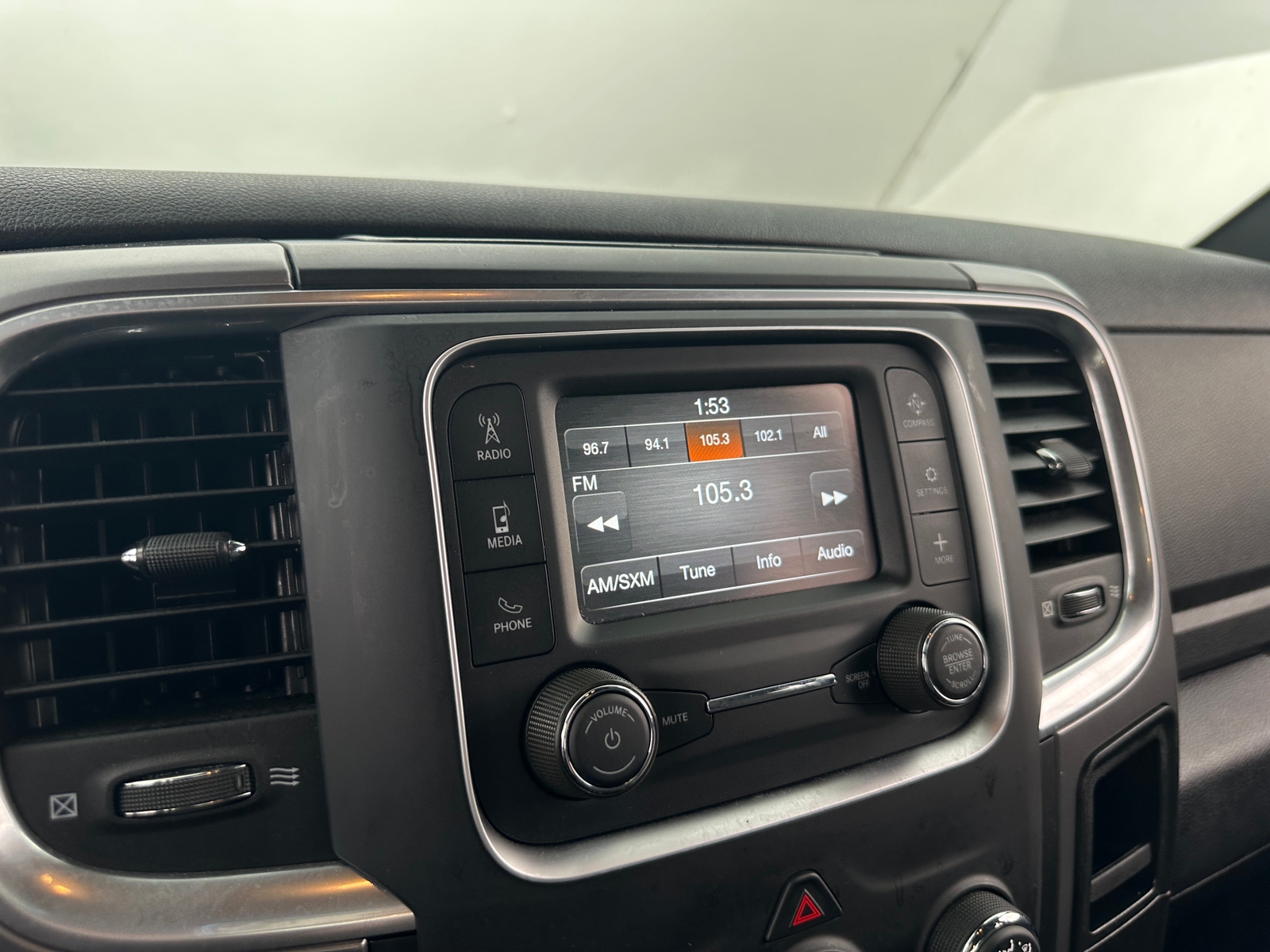 Thumbnail: 2024 RAM 1500 Classic - 4