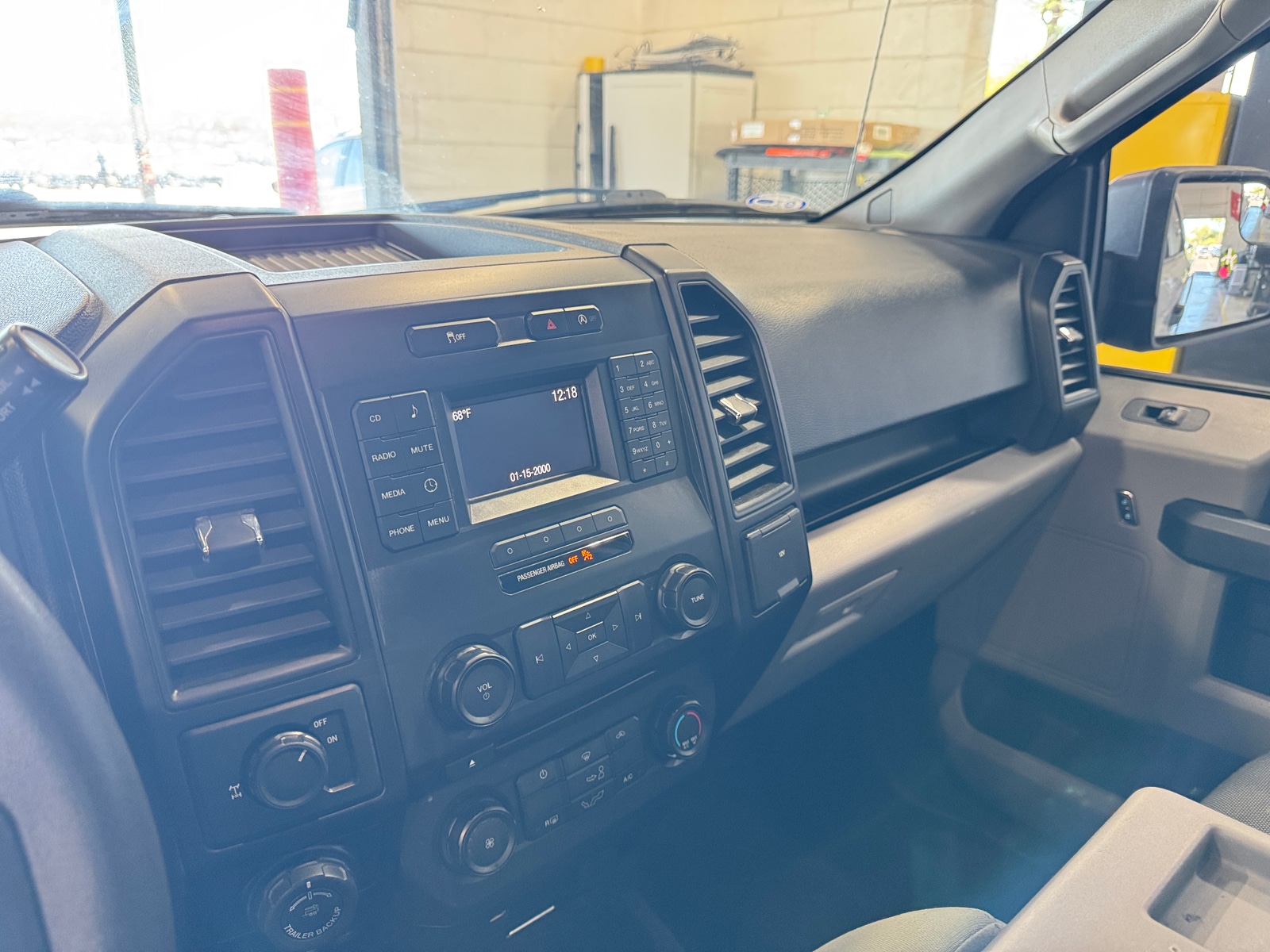 Thumbnail: 2017 Ford Econoline - 4