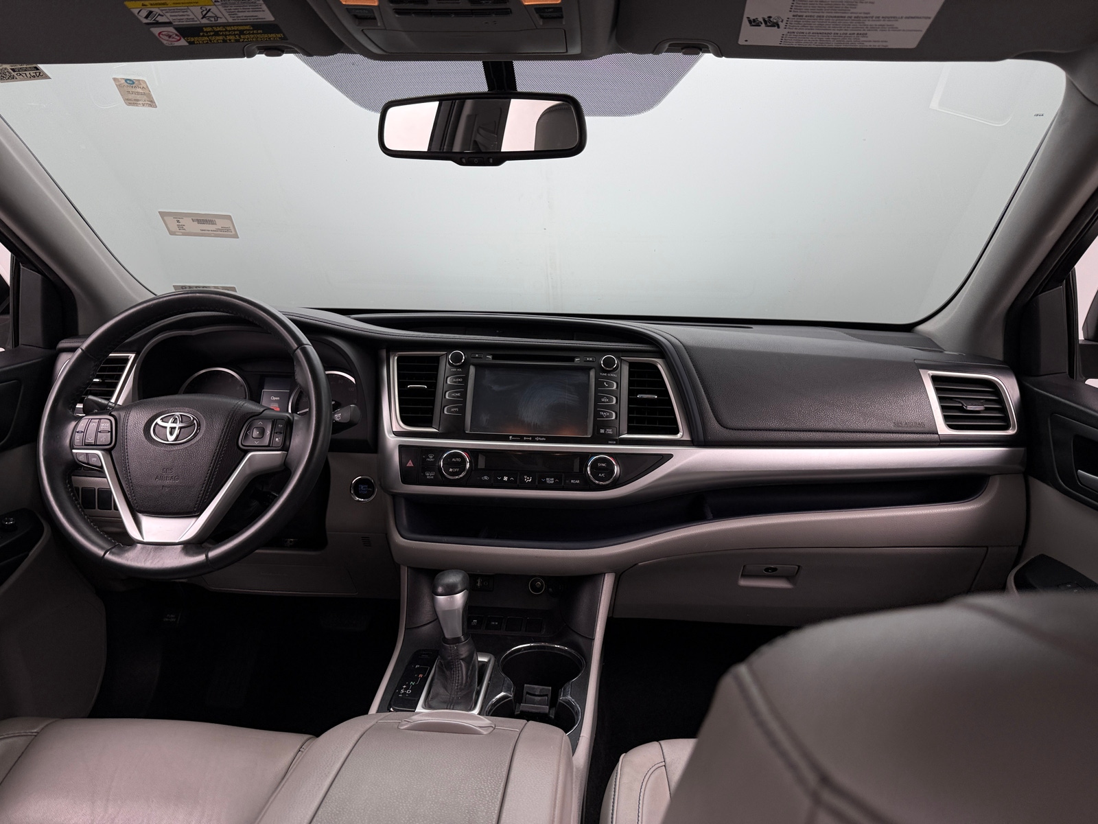 Thumbnail: 2016 Toyota Highlander - 2