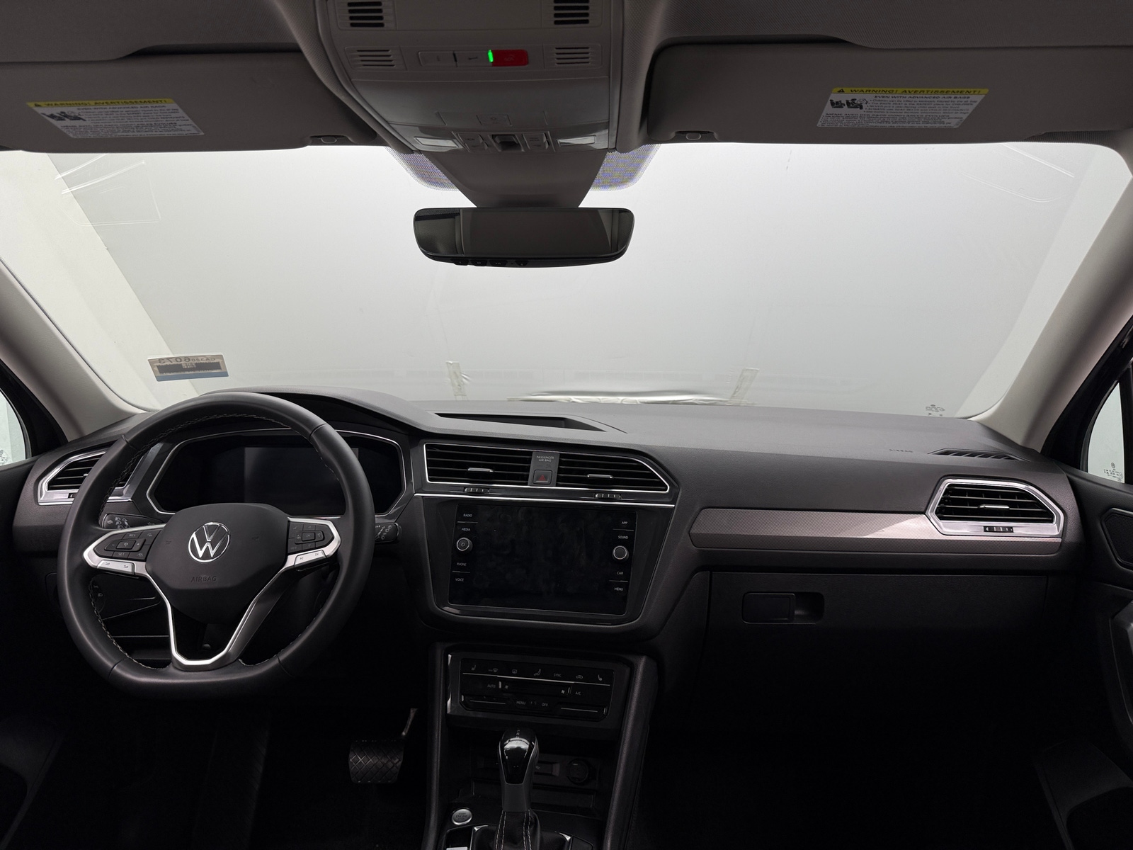 Thumbnail: 2023 Volkswagen Tiguan - 2