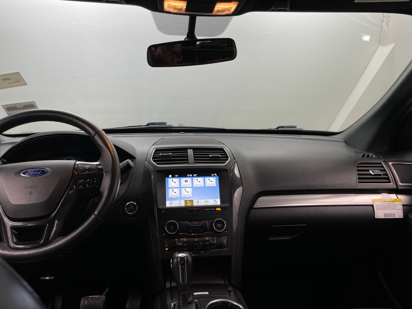 Thumbnail: 2019 Ford Explorer - 3