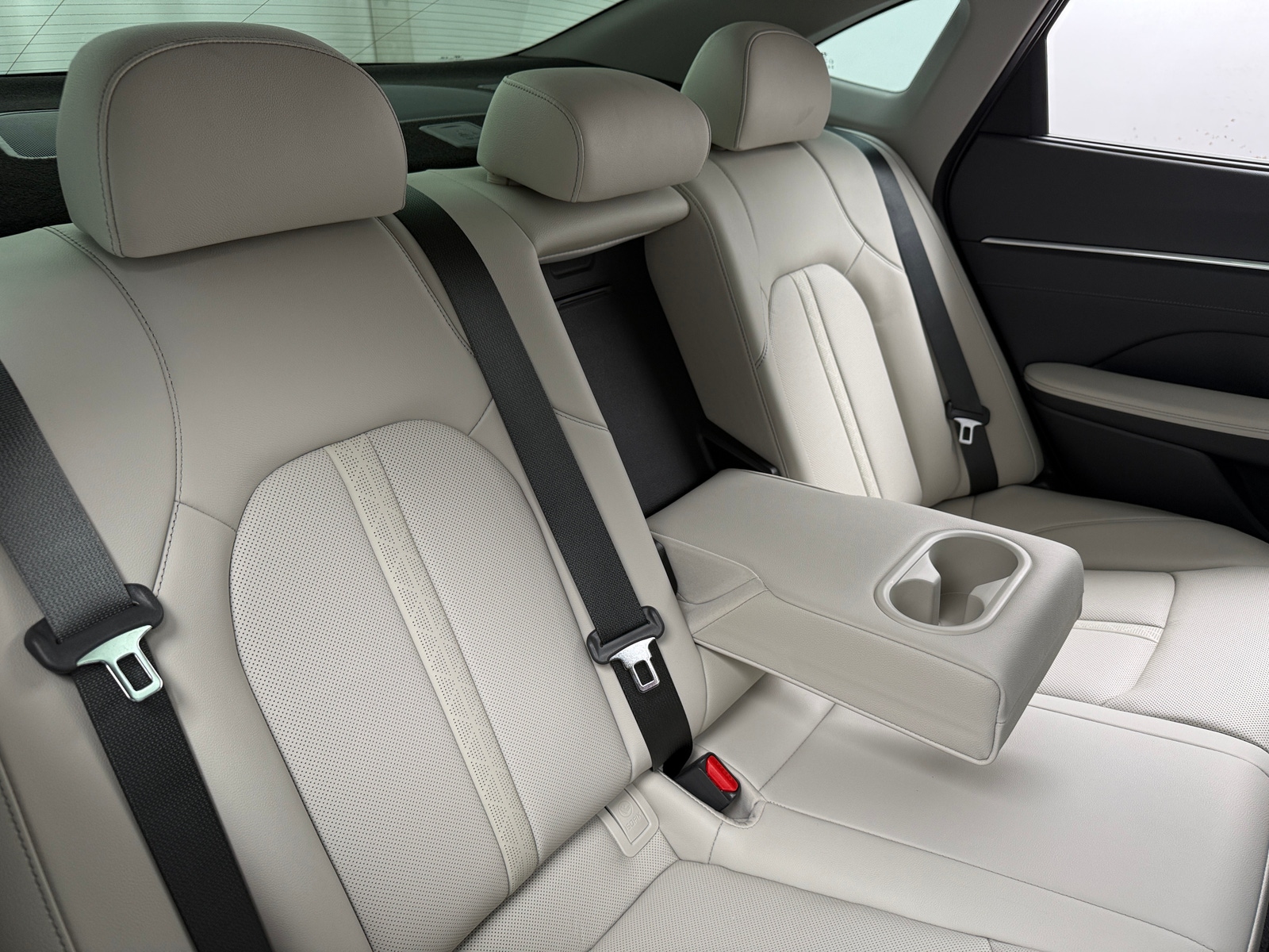 Thumbnail: 2023 Hyundai Sonata - 5