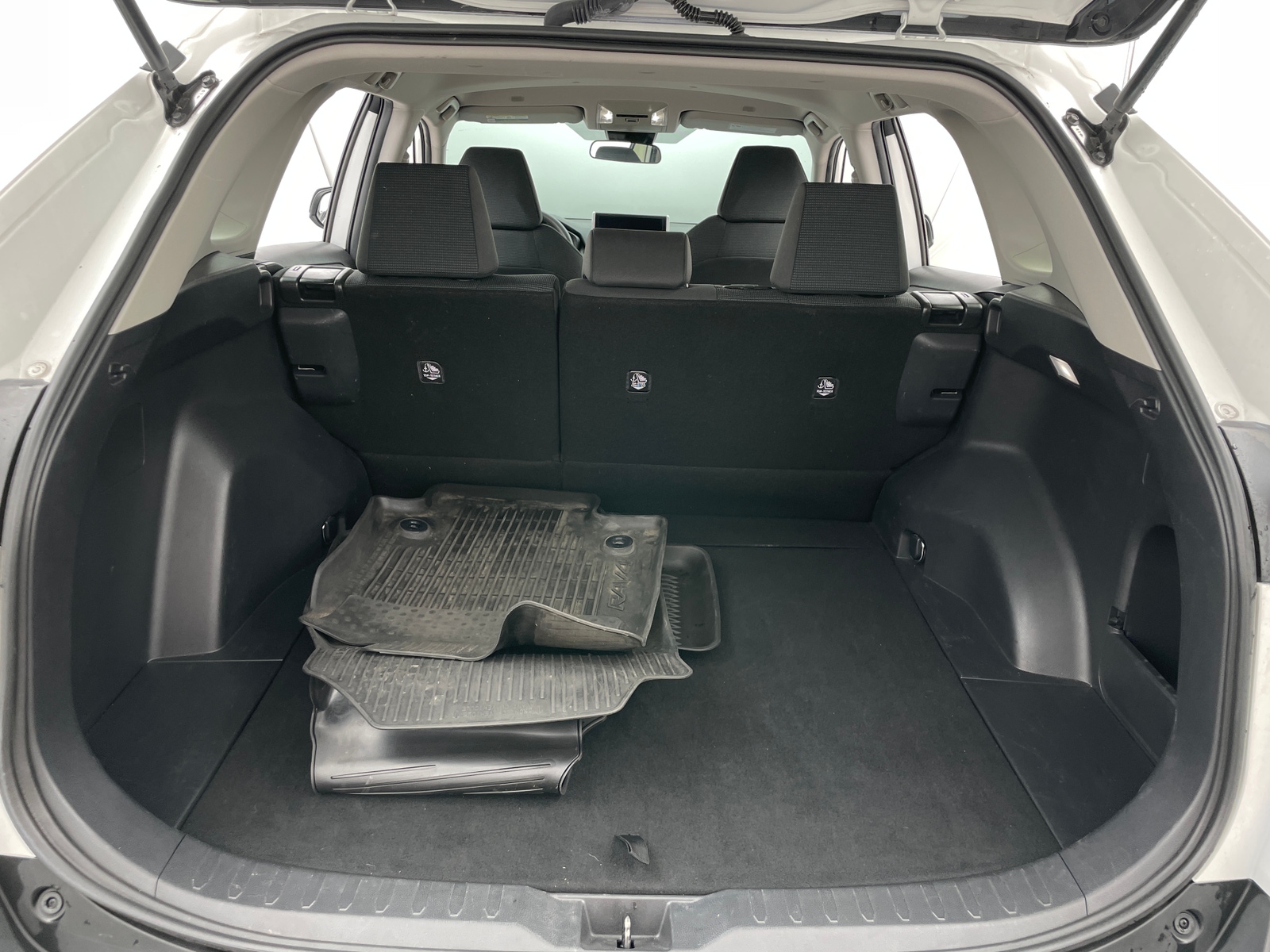 Thumbnail: 2023 Toyota RAV4 - 7