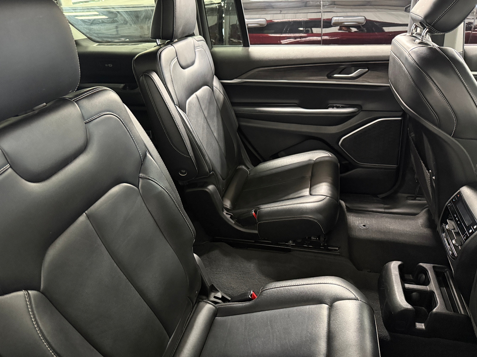 Thumbnail: 2022 Jeep Grand Cherokee L - 6