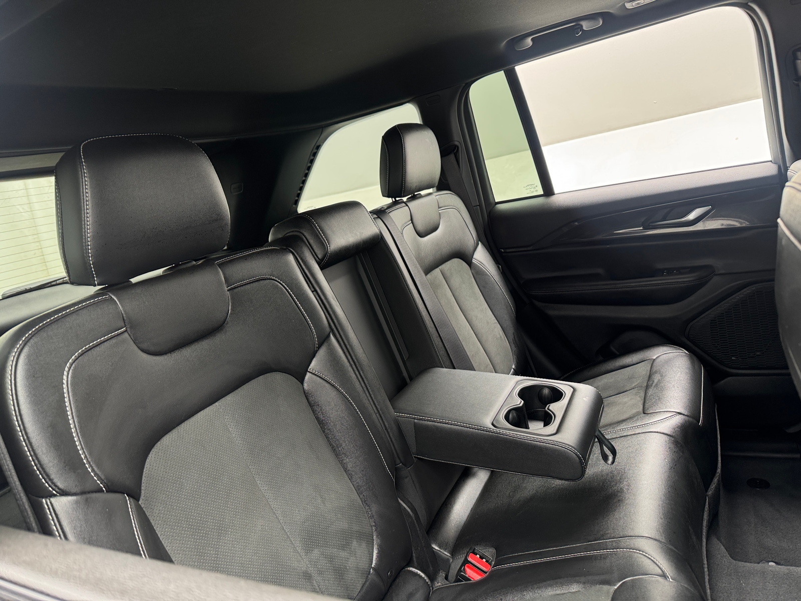 Thumbnail: 2023 Jeep Grand Cherokee - 6