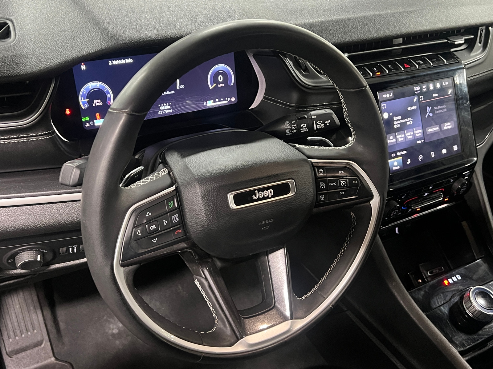 Thumbnail: 2023 Jeep Grand Cherokee - 5