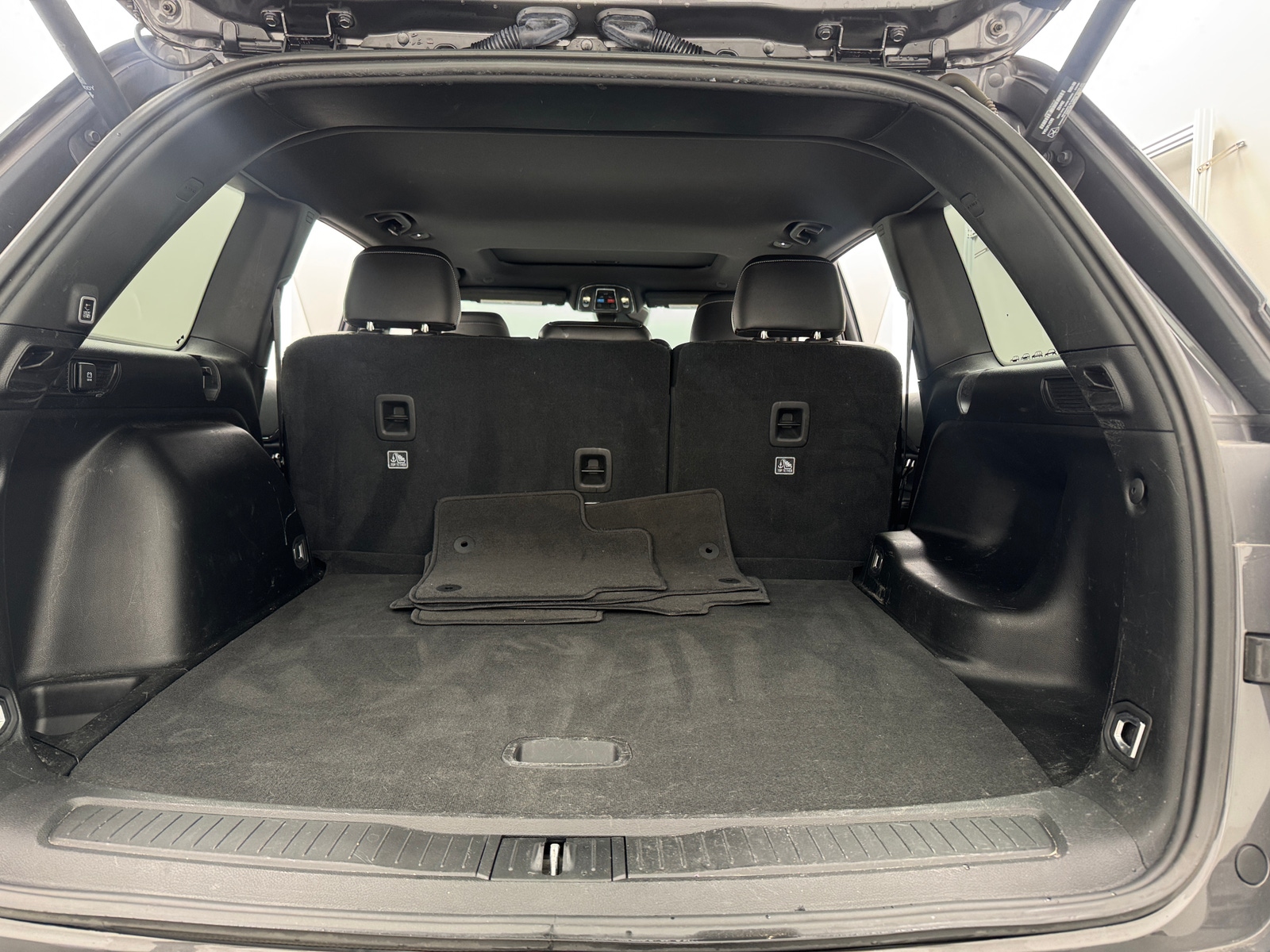 Thumbnail: 2023 Jeep Grand Cherokee - 7