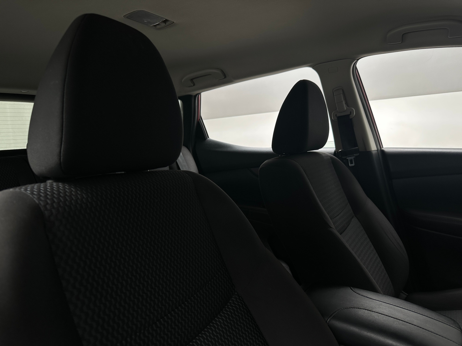 Thumbnail: 2020 Nissan Rogue Sport - 2