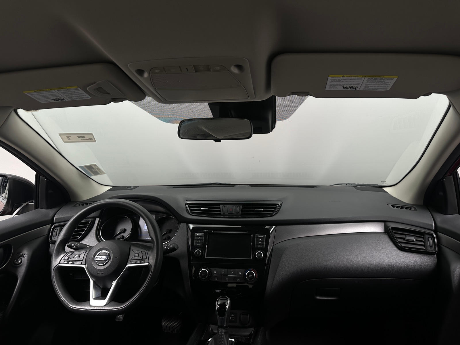 Thumbnail: 2020 Nissan Rogue Sport - 3