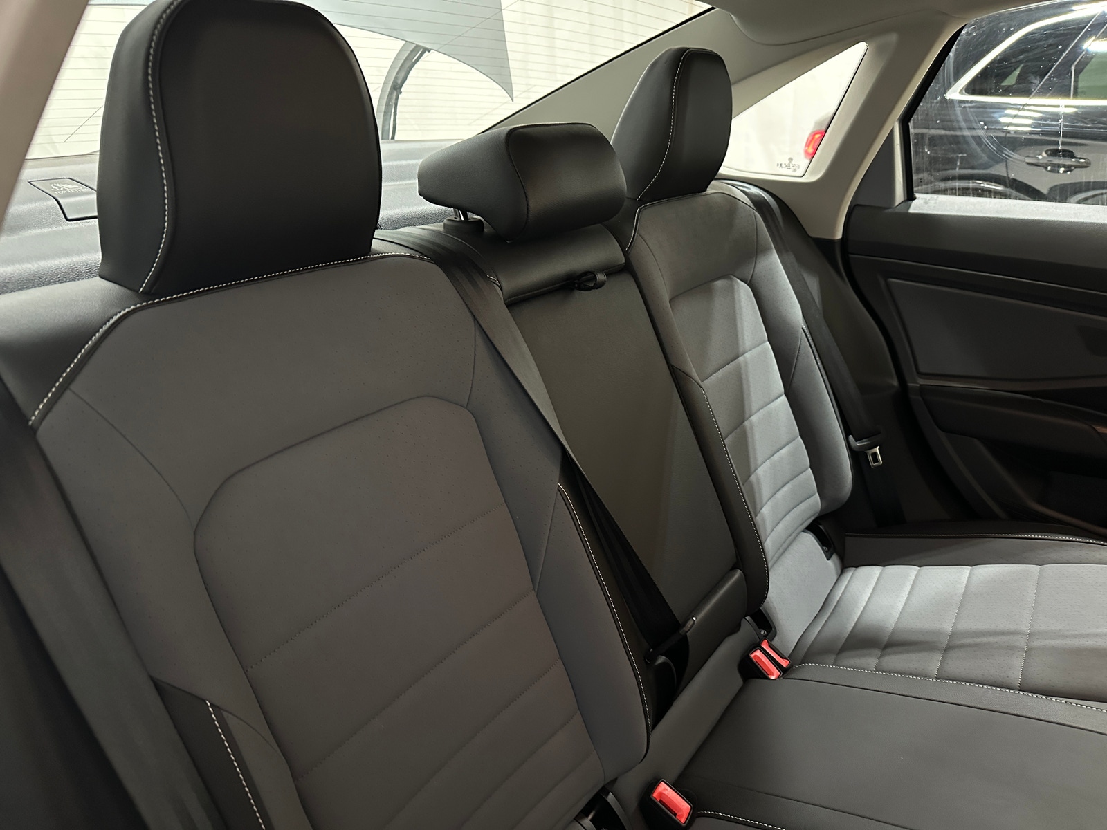 Thumbnail: 2025 Volkswagen Jetta - 5