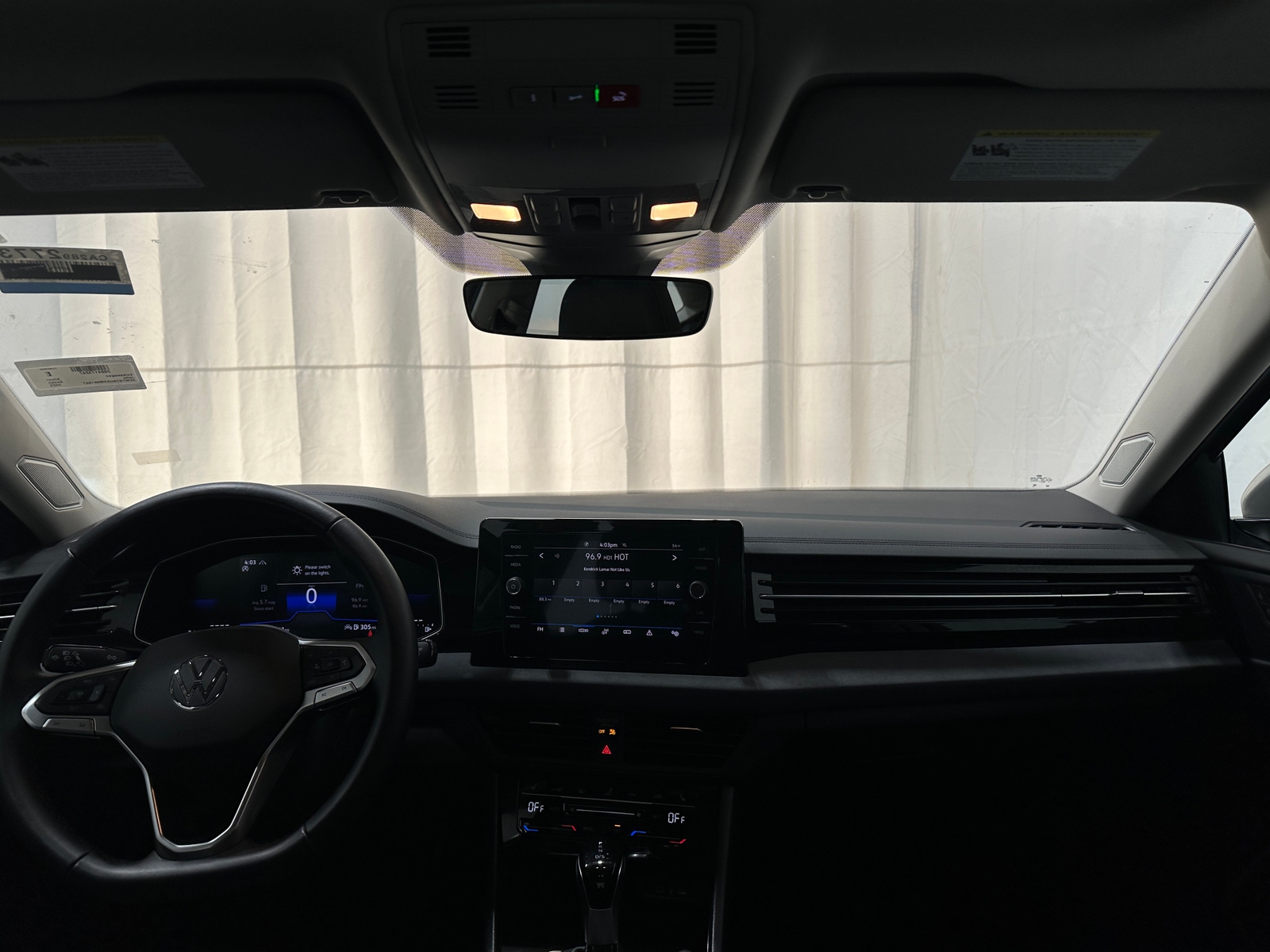 Thumbnail: 2025 Volkswagen Jetta - 2